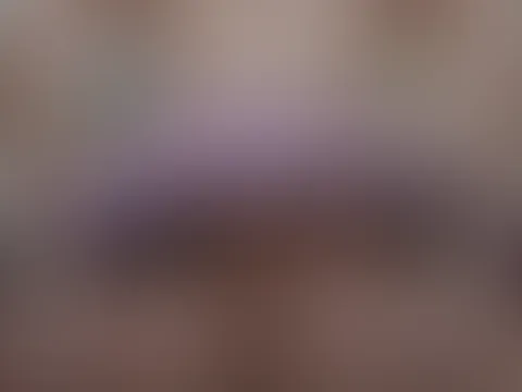 21cm Dildo reiten😈 dabei trage ich einen Schuluniform Rock😏 ich reite den Dildo mal wilder mal sanfter soll ich deinen s*****z auch so geil reiten? Schau mal wie mein A***h wackelt da könnte man gut