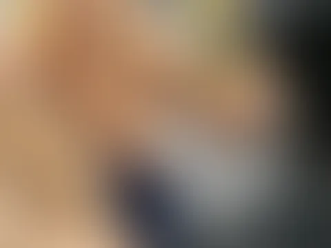 Wunsch Post - In Strumpfhose und Ballerinas im Auto
