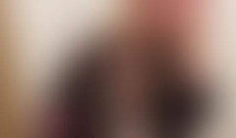 Geile Polizistin auf der Swingerparty verführt About last night: Eine geheime Location, ein handverlesenes Publikum und ich, Nora Noxx, mitten drin! Vor allem die heiße Polizistin hat es mir angetan u