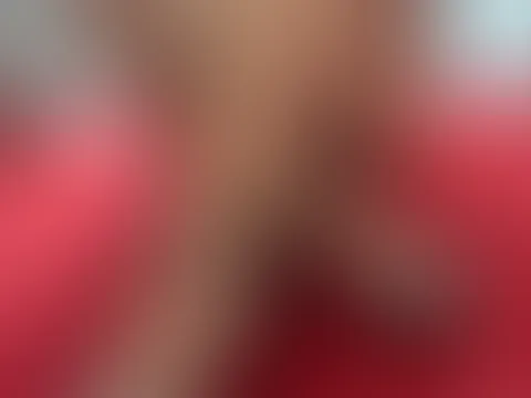 „Wer mag elegante Füße in High Heels genauso sehr wie ich? 👠✨ Schreib es in die Kommentare. 😉