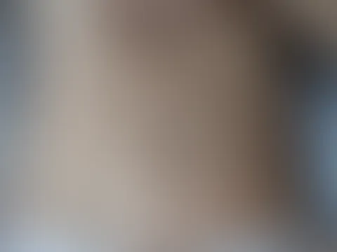 Wirst du dich zu mir legen? Mmm... ich will ein langes, langsames lecken... 😋