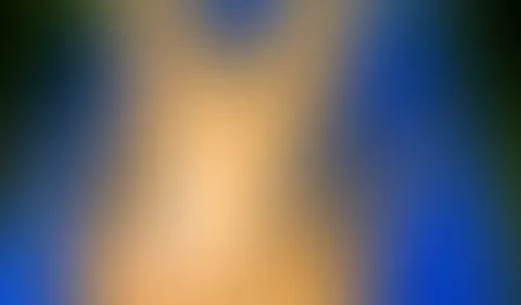 FIT in den Frühling (Tag 1). Mein tägliches nacktes Fitnessvideo. Auch als mollige natürliche MILF kann man täglich was für den Body tun. Bei genügend Interesse von euch (likes, Kommentare ), wird es
