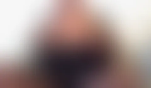 ICH BINDE MEINE XXL NIPPEL AB! Ich binde mir meine riesigen Nippel an und ziehe ordentlich dran! Das fühlt sich schon verdammt gut an, aber der Dildo in meiner gierigen Milf F***e fühlt sich noch bess