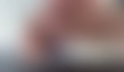 Mit dem Analplug den Dildo abreiten