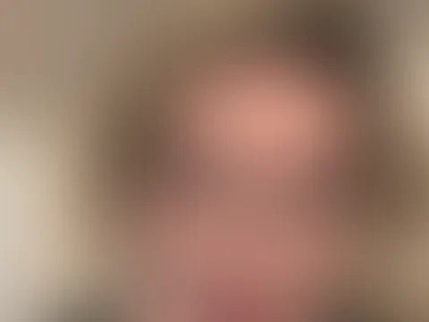 Ich wünsche dir einen schönen Mittag, werd gleich mal noch ne Runde raus auch wenn es arschkalt ist... Tipps, wie ich mich wieder aufwärme ;)?