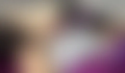Virtual oder Reality? Ständig schaut mein Nachbar diese neuen Virtual Reality Pornos. Und als er mir das erste Mal davon erzählt hatte wurde ich natürlich neugierig. Ich hatte ja seinen Zweitschlüss
