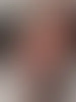 Nach Hause kommen und von der Dame des Hauses bereits so im knappen Lederrock und sexy roten Dessous empfangen werden 🔥 Coming home and being welcomed by the lady of the house in a tight leather sk
