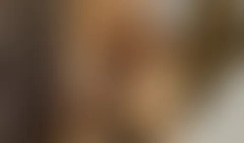 Gestern war echt wild. Mein Drehpartner ist ins Zimmer gekommen und wollte einen Facefuck.