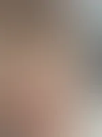 Soll ich noch mehr F****r reinstecken, oder stopfst du mein geiles Loch mit etwas anderem? đ