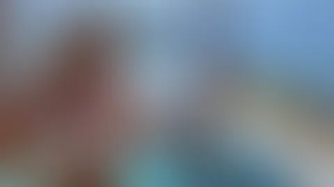 Dein Bikini Girl wartet auf eine Nachricht von dir!