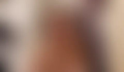 Ich p**se bei meinem Kumpel in die Dusche! Ich bin ja gerade bei meinem Kumpel im Urlaub... und da habe ich mir gedacht, ich P**se ihm einfach mal in die Dusche und nehme das ganze für dich auf... he