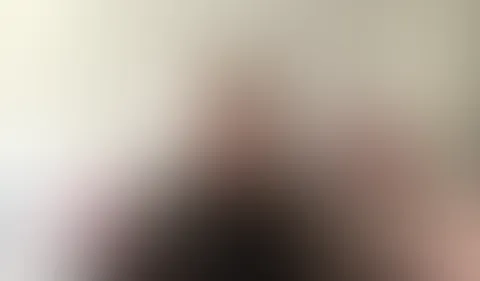 Userwunsch!! Ich rasiere mir meine F***e mit ÖL! Jetzt gibt es bald wirklich keine Geheimnisse mehr zwischen uns... ich zeige dir ganz genau wie mich meine M****i und Arschf***e rasiere! Eigentlich w