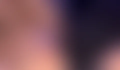 Mein Slip? Nicht an meinem Körper😏 Meine Beine? Gespreizt😈Der Weg zu meiner P***y liegt Frei!🐱… sie wartet… womit du sie an ihre Grenzen bringst ist dir überlassen😈😈💦 Hauptsache du macht sie ver