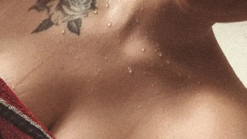 A quick photo shoot after a shower 😈