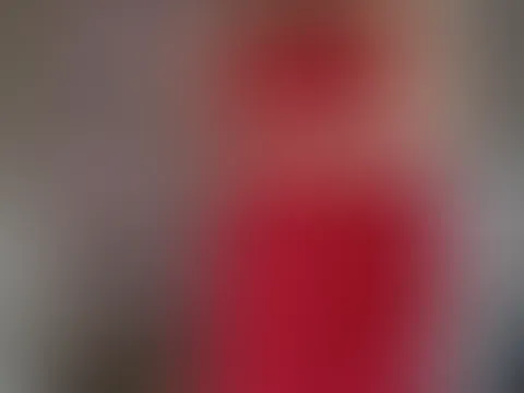 Huhu ich bin eben fresh aus der Dusche gekommen. Like und ich lasse für dich das Handtuch fallen 😜💦