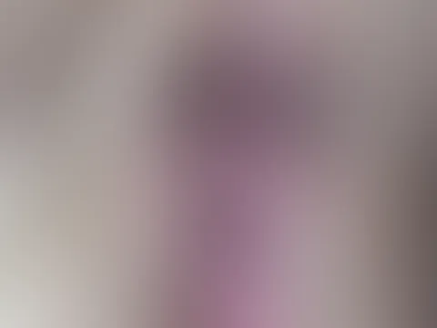 Ich habe für dich einen kleinen Shorty 😘 Meine P***y ist schon ganz heiß auf dich 💦🥵