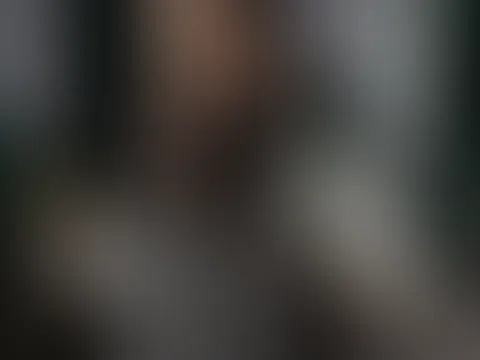 Heute mal ein etwas anderer Look… ein bisschen elegant, ein bisschen frech 😏 Ich frage mich gerade, was ihr wohl denkt, wenn ihr mich so seht… Soll ich noch ein paar Bilder aus diesem Shooting posten
