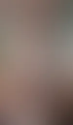Gestern gabs ein Video von mir, wie ich geleckt werde und den guten Kerl danach reite. Ich werde direkt wieder feucht, wenn ich nur dran denke...
