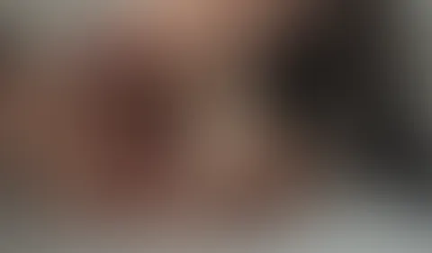 kleinen teaser wie ich mit riesen dildo spiele