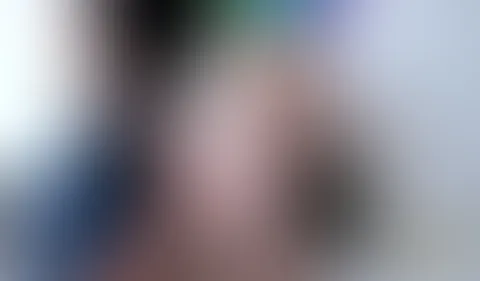 Geiles Girl bekommt ne enorme Gesichtsbesamung!