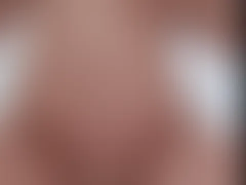 😈