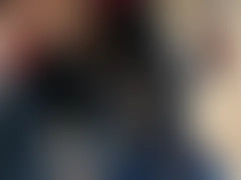 Würdest du mich auf der Straße ansprechen ? 🥰💋 Was würdest du mit mir machen wollen ? Schreib mir 😁