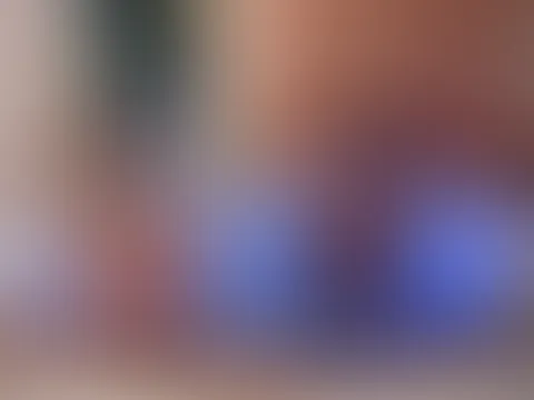Feuchter Whirlpool-Spaß mit NoraDevot! 😏💦