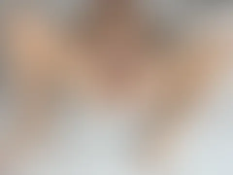 Deine MiMi ist gerade ziemlich geil, denkst du, du kannst mir da weiterhelfen? 😈ðŸ¤