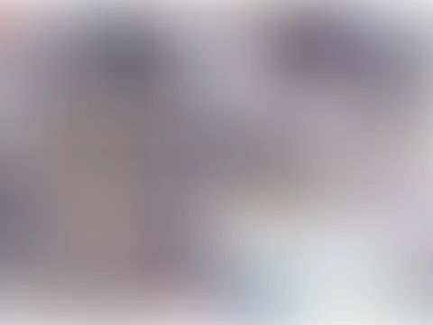 Na, gefällt es dir wenn meine Löcher und ich schön vollgespritzt sind😉🤗💦 Ich liebe es und mache es mit echter Leidenschaft👍...und das siehst du in meinen Clips und erlebst du bei meinen versauten