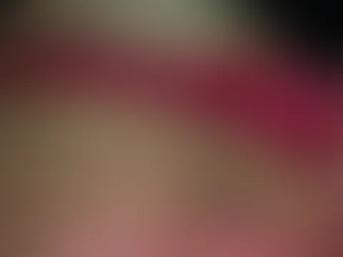 Heute bin ich nicht ganz so fit und war den halben Tag im Bettchen. Aber SelfLove geht immer oder?!😜 Soll ja auch gesund sein... Schönen Abend euch allen!!🚀(Video 2:06min)