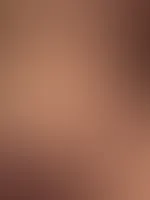 Süsse Träume. Bevor ich schlafen ging, fingerte ich so viel an meiner M****i, dass sie rot wurde. 🥵