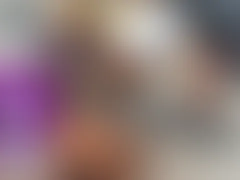 Geile Selbstbefriedigung mit S****a im Gesicht!