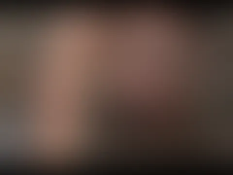 Hey😁 Falls du dich gerade fragst wieso mein Gesicht so nass ist, dann solltest du dir vielleicht auf meinem Profil mal mein letztes Video anschauen💦😋