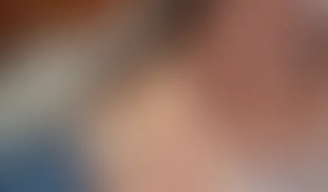 Nylonf**k im Hotelzimmer ESKALIERT - Er zereisst meine Strumpfhose und f**kt meinen A***h!