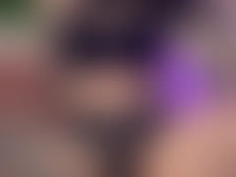 Happy Sunday 💗👅 Ich hoffe du hattest schon richtig viel Spaß dieses Wochenende und wenn nicht: dann schreib mir! Ich kümmere mich darum 😏
