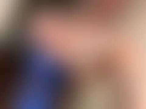 Schönen guten Morgen… Ich bin auch schon wach und gleich in der livecam , falls jemand noch was los werden möchte 😘☝🏼