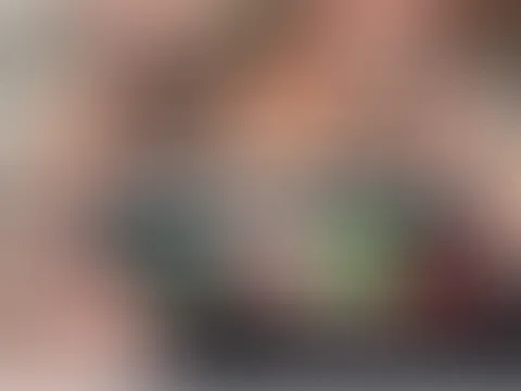 Uff… was ist denn hier passiert? 😏 Wenn du neugierig bist und mehr erfahren möchtest, schreib mir einfach. 😉