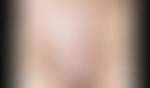 Ich besorge es mir mit meinem Glasdildo...