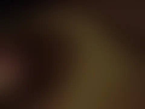 Mmm er hat mir schön auf den nippel g******t als ich geschlafen habe 🤤😈