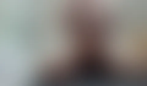 Heiße und geile Selbstbefriedigung im Badezimmer