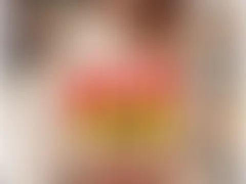 Flash Sale! Ultra riskant komplett nackt im Einkaufszentrum 😏