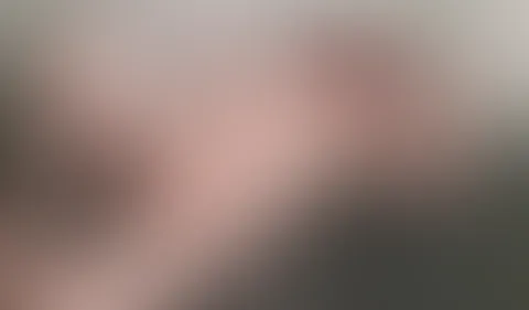 Komm her und f**k meine F***e