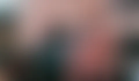 Für das heutige Türchen habe ich wieder meinen Nachbarn Peter gebraucht. Was hab ich ein Glück gehabt, dass seine Frau ned daheim war. Da ließ er sich natürlich nicht zweimal bitten. Das heutige Türch
