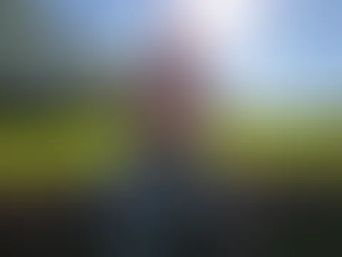 Geiler Dildof**k auf dem Baumstamm !!!!!!!!!!!!!