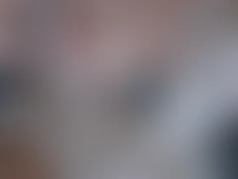 Seidenmantel auf der Couch