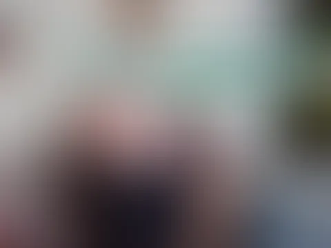 Versaute Modenschau eskaliert! Krasser Lesben-Dreier!