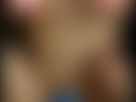 Ich bin so hart gekommen und er haut alles auf mich drauf.