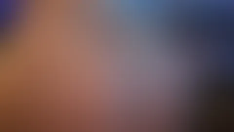 Stell dir vor, du bist gerade auf der Arbeit und ich schicke dir dieses Video, während ich hier auf dich warte … voller Lust. 😈🥵