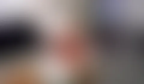Da ja Raketen an Silvester verboten waren, hab ich mich einfach ins neue Jahr b****n lassen. So bumst man ins neue Jahr. Hier ein kleiner Ausschnitt zum Film: Der perverse Jahresf**k-Anstich