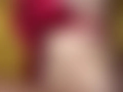 Es ist mein Geburtstag heute 🎂💖 Und ich will ihn mit EUCH feiern… deswegen gibt es nur heute meine Birthday Specials: 🎉 35% Rabatt auf mein Abo mit Code: Julia-bday35 🎁 50% auf alle Käufe mit